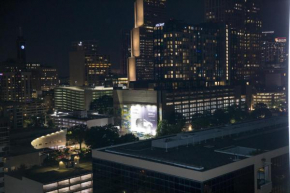 Luxe Atlanta Skyline Views